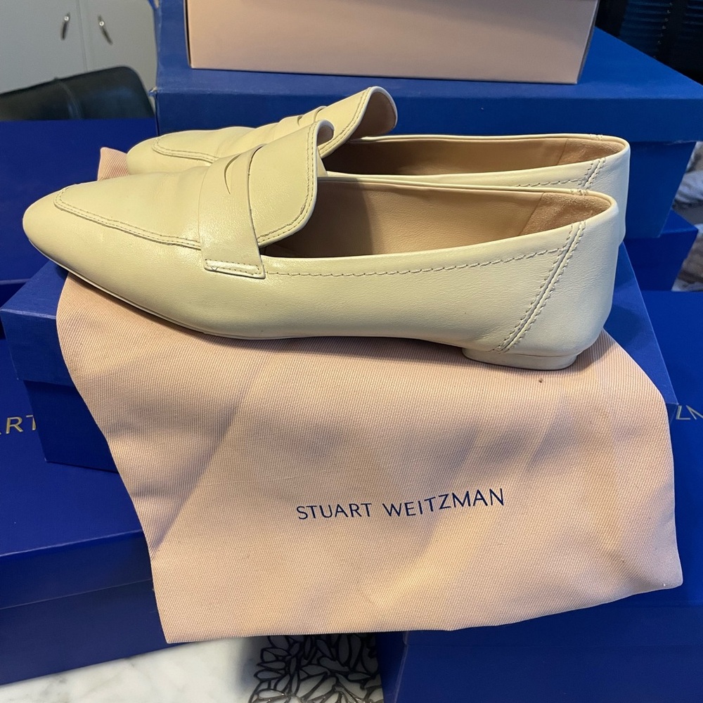 Stuart Weitzman Vanilla Jet Loafers